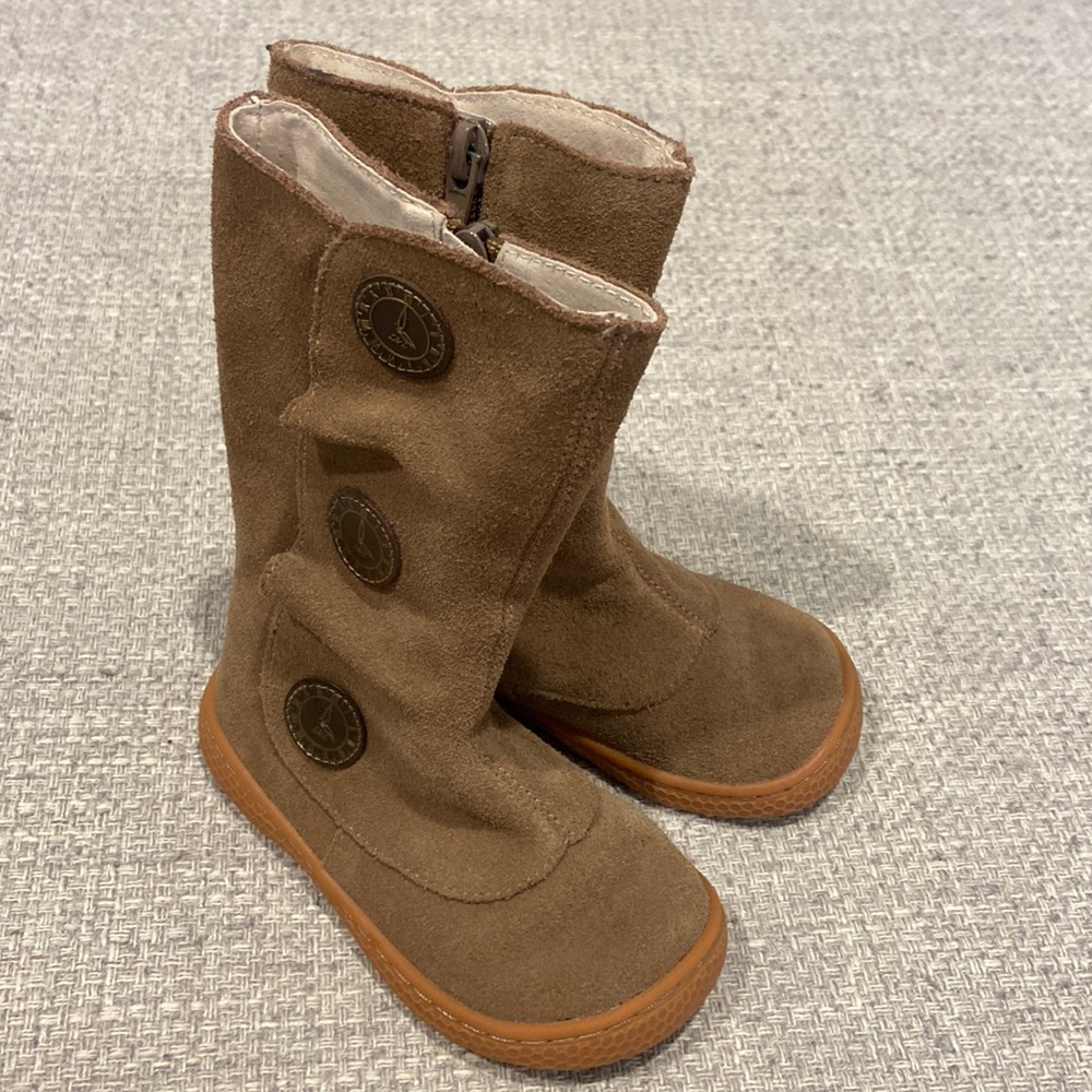 Livie & Luca TIEMPO Suede Boots Taupe Sz 5